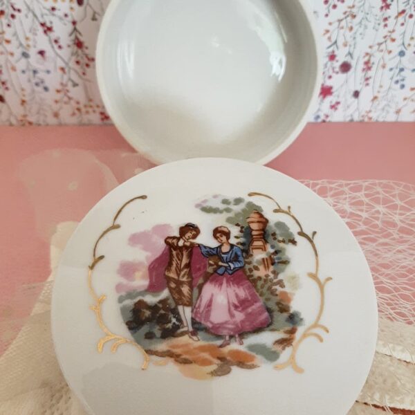 Dekseldoos porselein