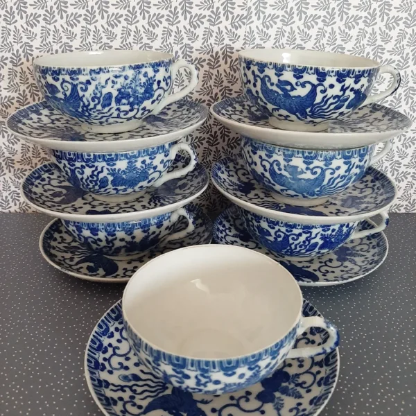 7 antieke, Japanse kop en schotels