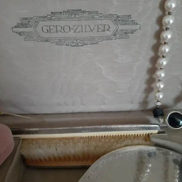 Gero verzilverde kapset