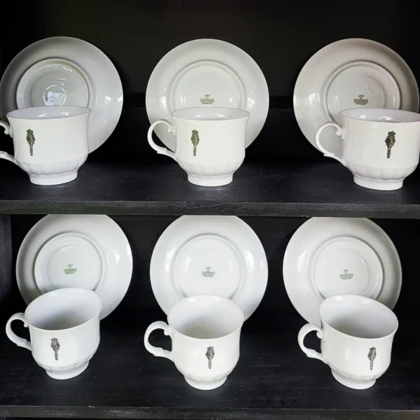 Servies gouden koets