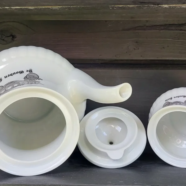 Servies gouden koets