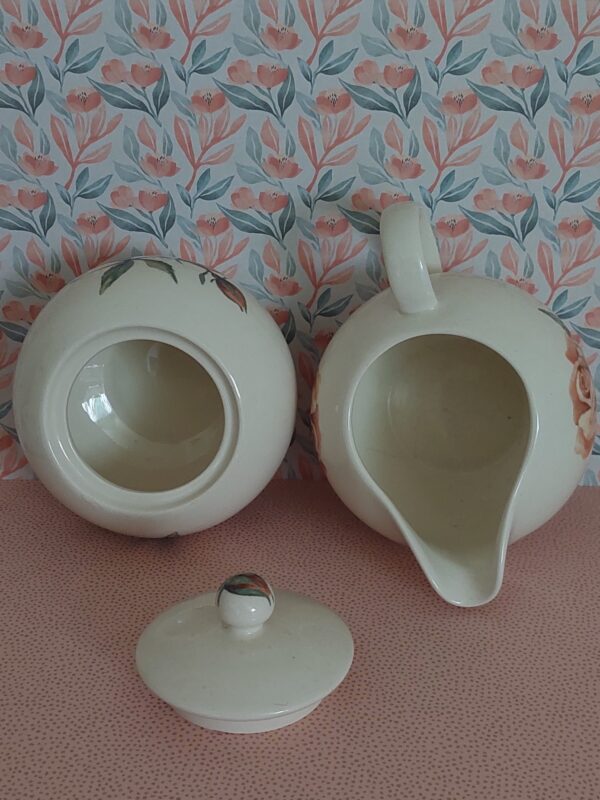 Suikerpot a rose is a rose