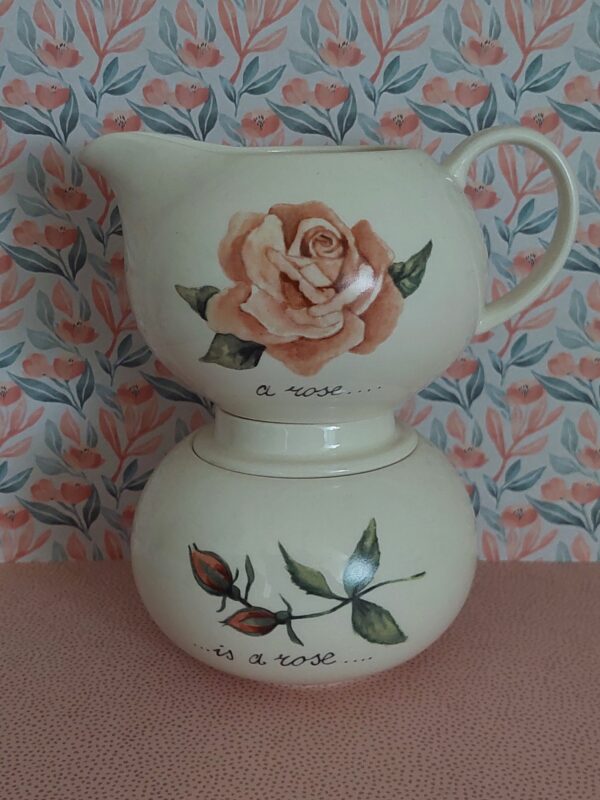 Suikerpot a rose is a rose