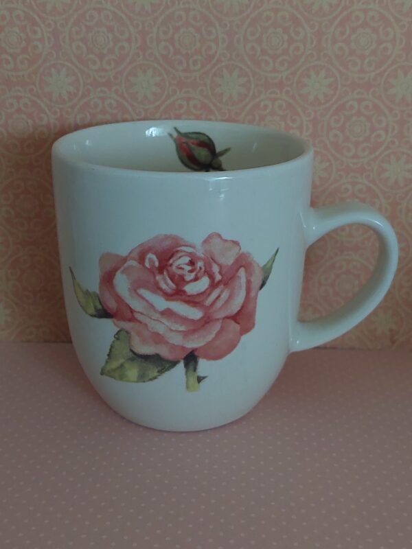 Kleine beker a rose is a rose