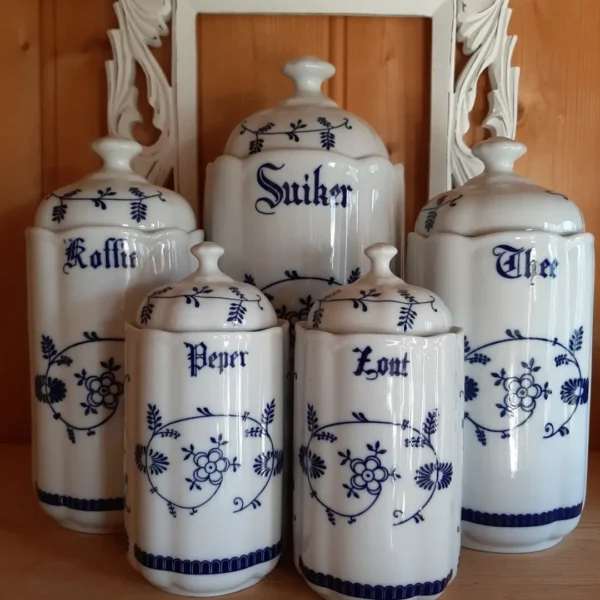 Set 5 oude voorraadpotten