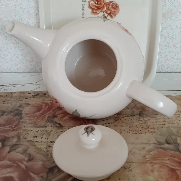 Theepot a rose is a rose Jet