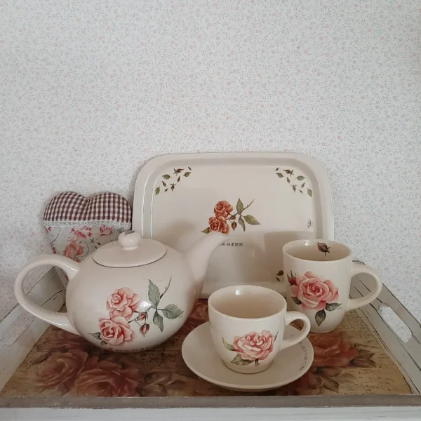 Theepot a rose is a rose Jet