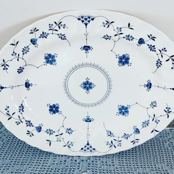 Groot ovaal bord Churchill Finlandia