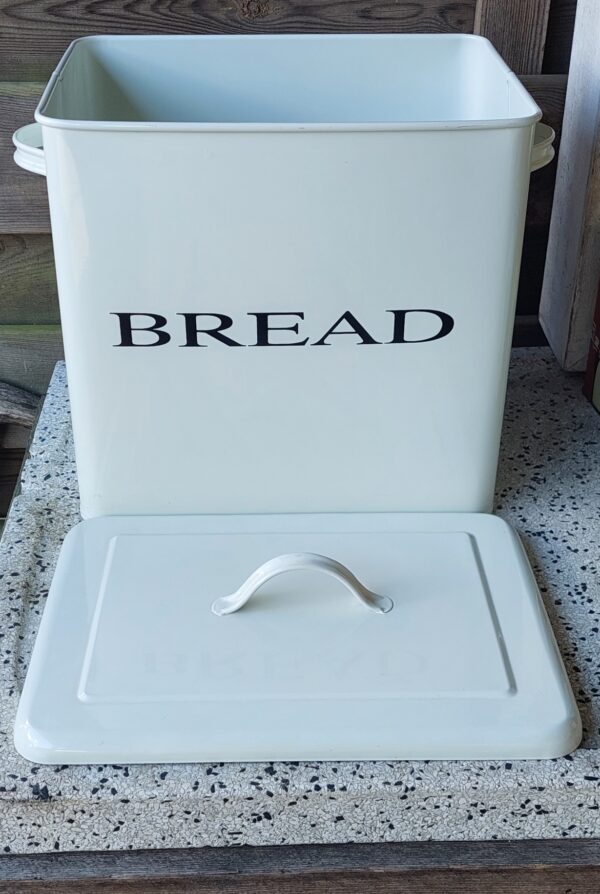 Grote emaille broodkist