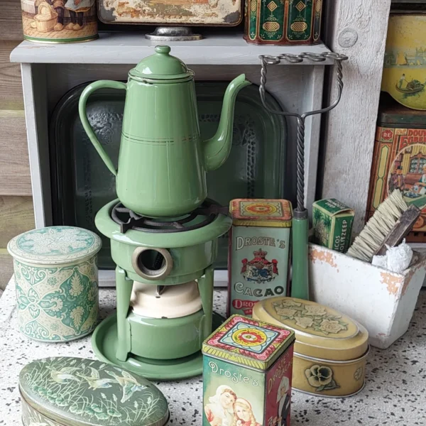 Emaille petroleumstel met koffiepot