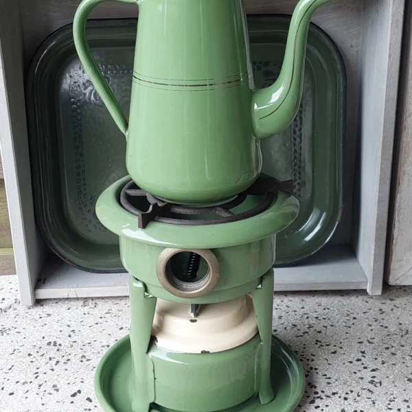 Emaille petroleumstel met koffiepot