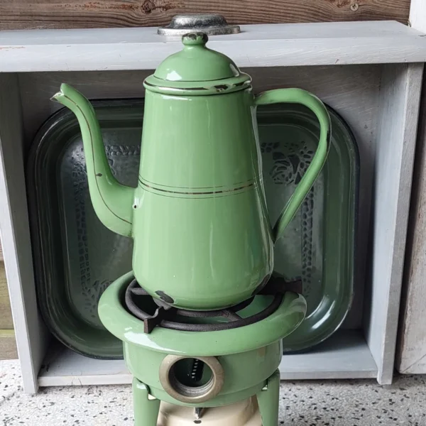 Emaille petroleumstel met koffiepot