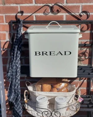 Grote emaille broodkist