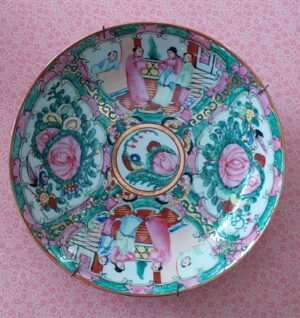 20240412_125048 Chinese Famille Rose schaal