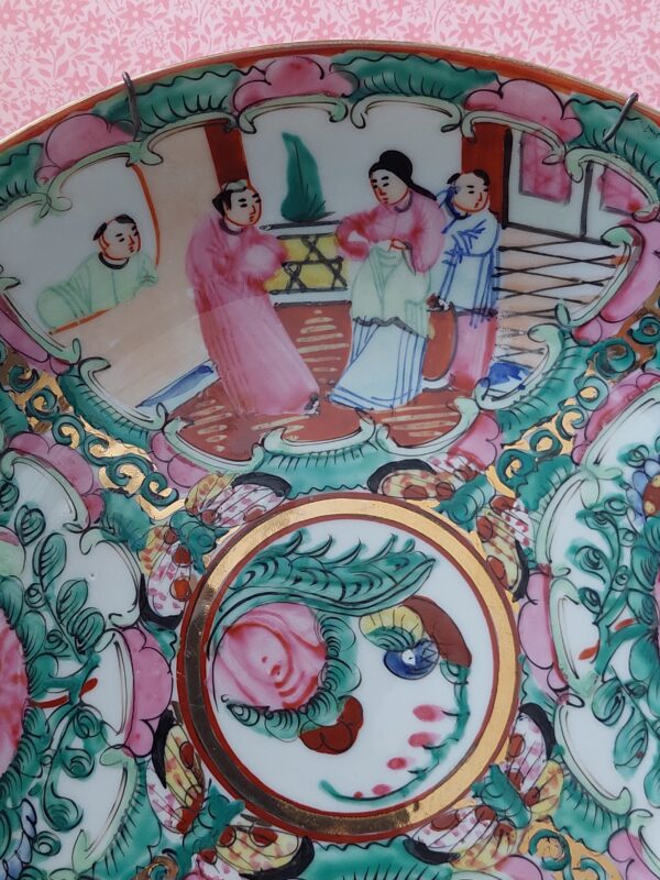 20240412_125252 Chinese Famille Rose schaal