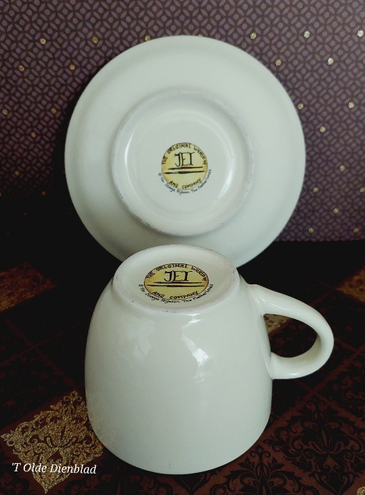 Kop en Schotel zonnebloem Jet