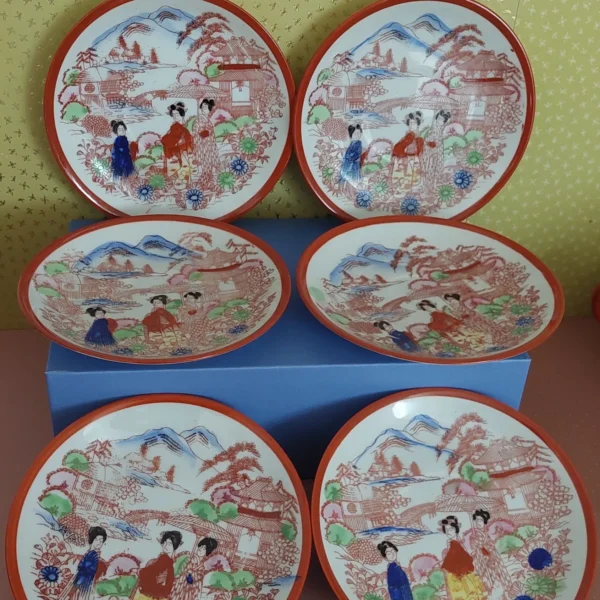 Japans theeservies Kutani