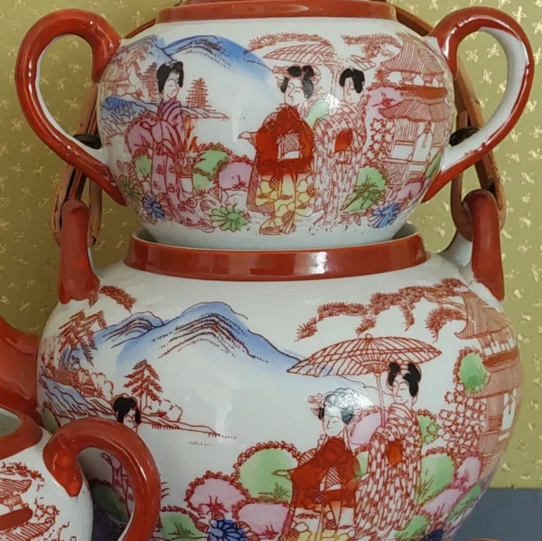 Japans theeservies Kutani