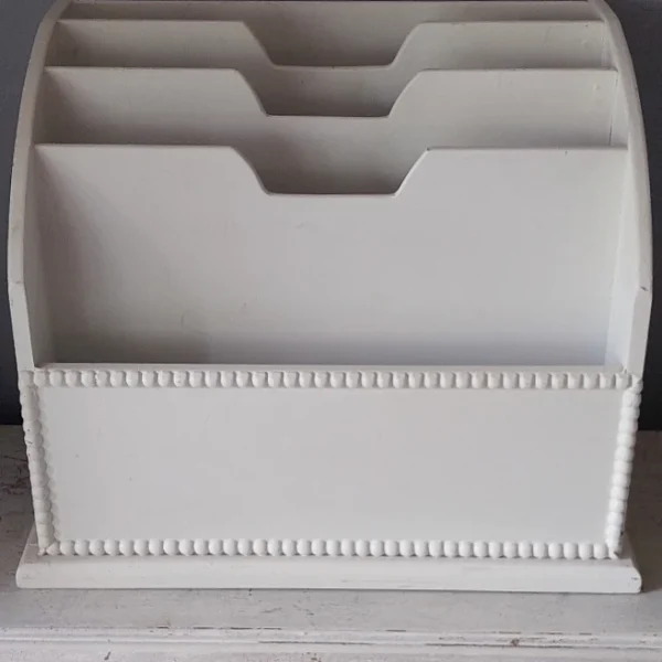 Grote houten postbak