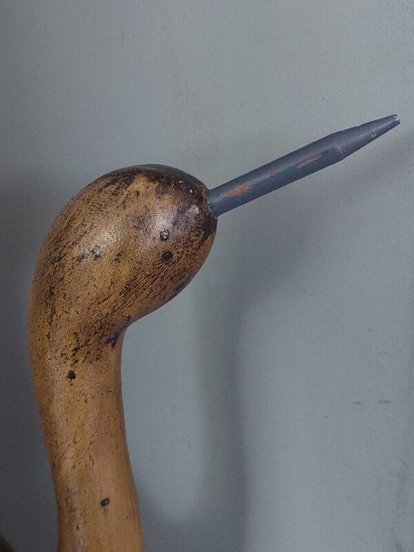 Houten vogel sculpture