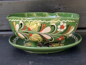 Hongaarse fruittest aardewerk