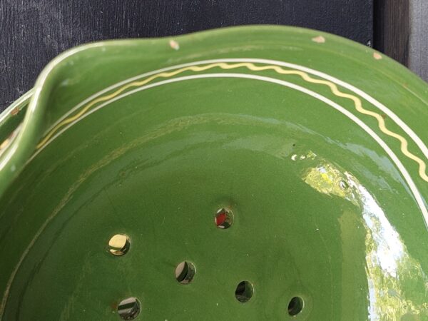 Hongaarse fruittest aardewerk