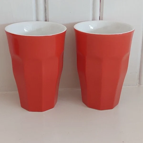 Set 2 rode hoge bekers