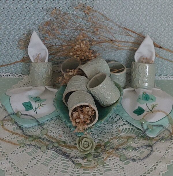 Set 8 Vintage Servetringen Keramiek