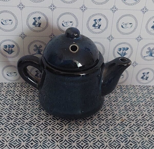 20241206_141057 Waxinelichthouder Fornuisje Met Theepotje Keramiek