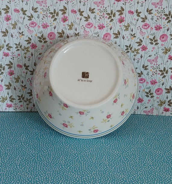 1 Ontbijtkom Zarah Jet