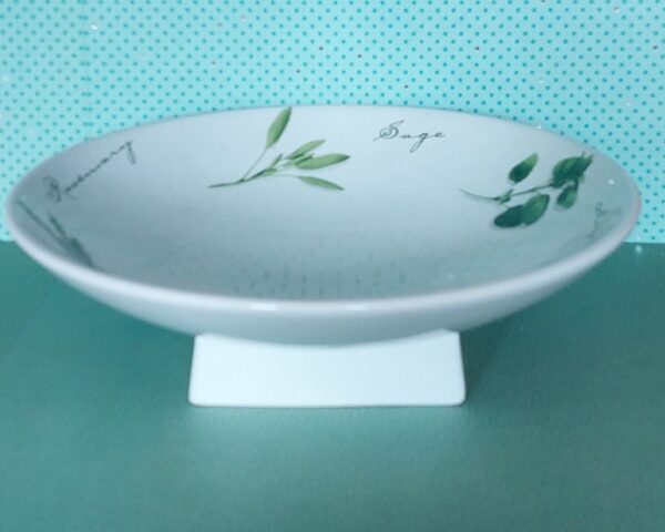 Kruidenschaal op voet