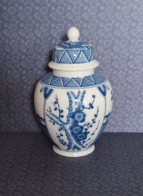 1 Chinese dekselpot Lange Lijs