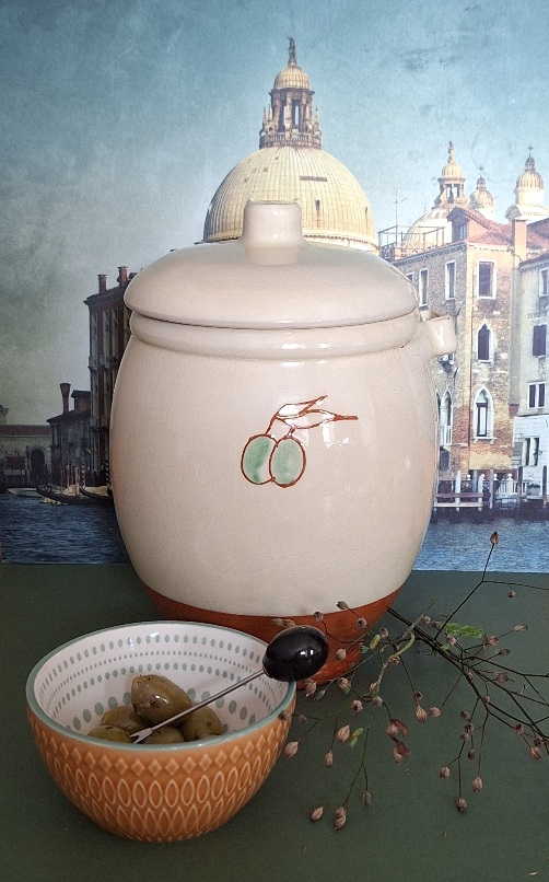 Aardewerken Olijvenpot