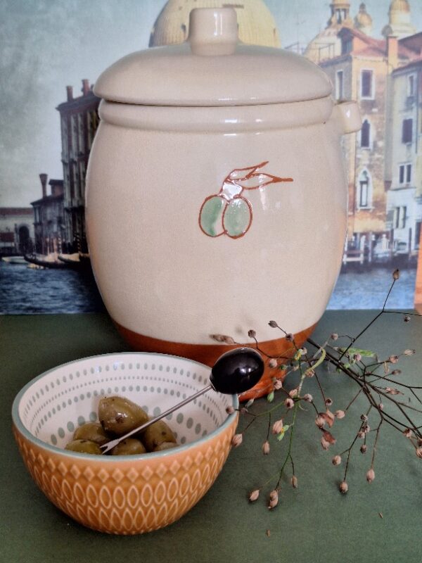 Aardewerken Olijvenpot