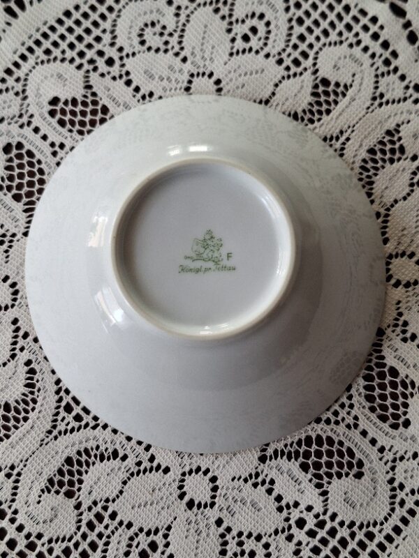 1 Groenteschaal Königl. PR Tettau