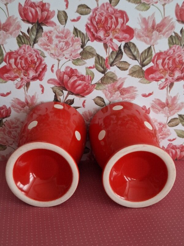 Set 2 Eierdopjes Rood Met Witte Stippen