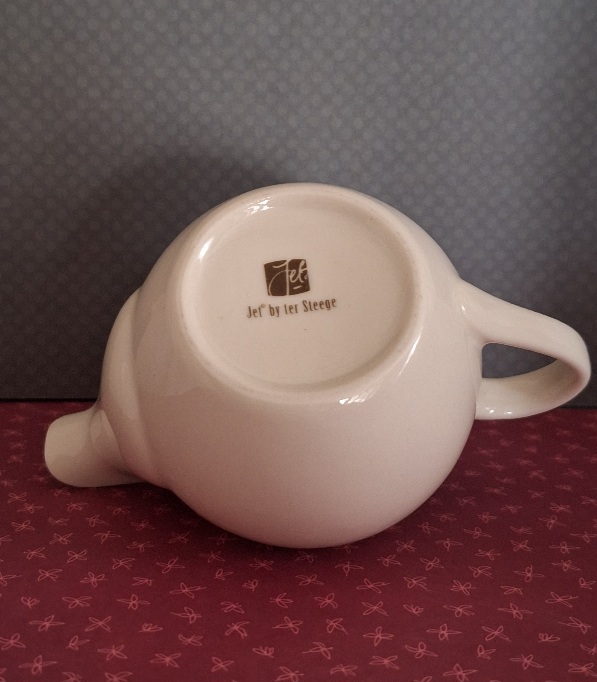 Melkkannetje Jet Ter Steege Haan