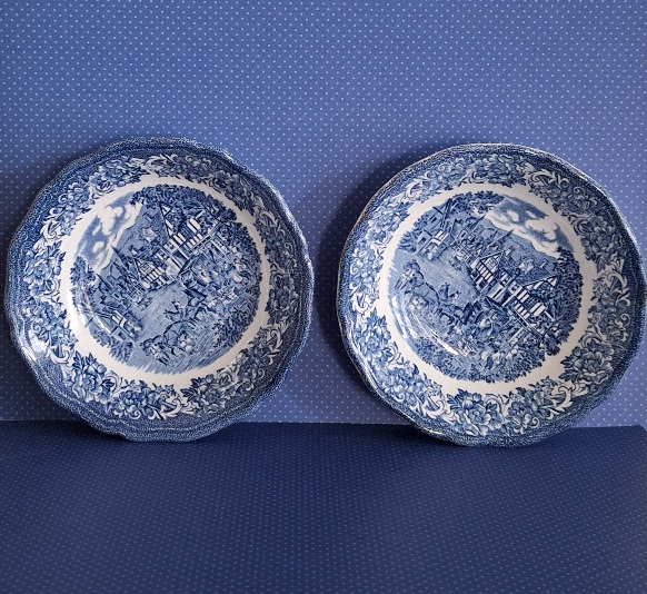 2 Engelse Schaaltjes J&G Meakin