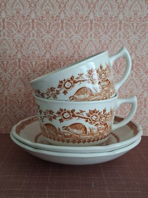 2 Antieke Kop en Schotels Furnivals Quail