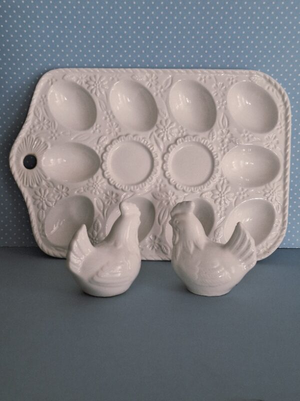 20260302_144143 Brocante Eierschaal met Peper en Zoutstel