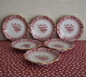 20260317_122224 Set 6 petit Fours bordjes SWB Theresia Rood