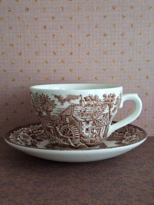 Kop En Schotel Transferware Churchill England