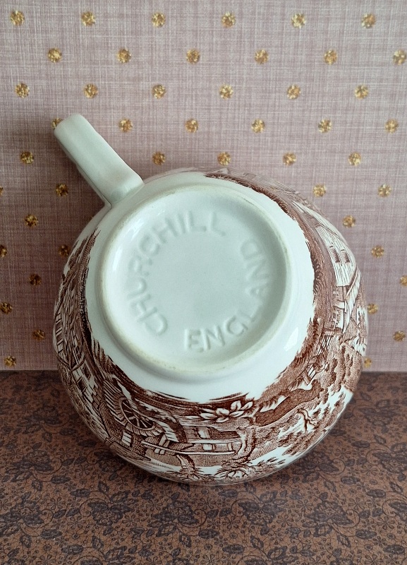 Kop En Schotel Transferware Churchill England