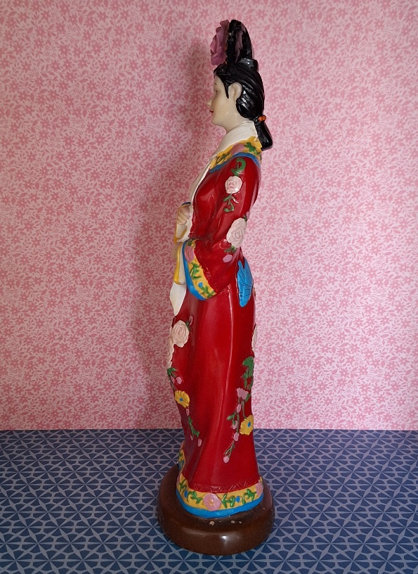 Chinees Beeldje, Hofdame Handbeschilderd
