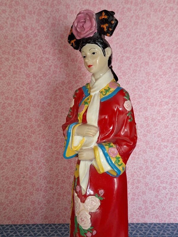 Chinees Beeldje, Hofdame Handbeschilderd